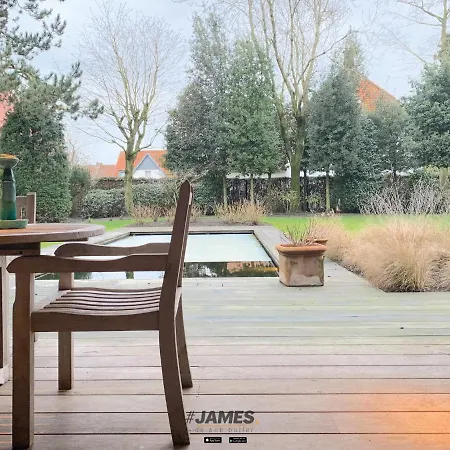 Exclusieve villa met zwembad nabij de golf van Knokke J00765