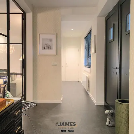 Exclusieve villa met zwembad nabij de golf van Knokke J00765 Villa Knokke-Heist